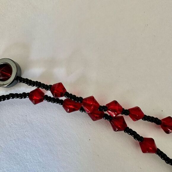 Red beaded hematite necklace - Picture 9 of 9